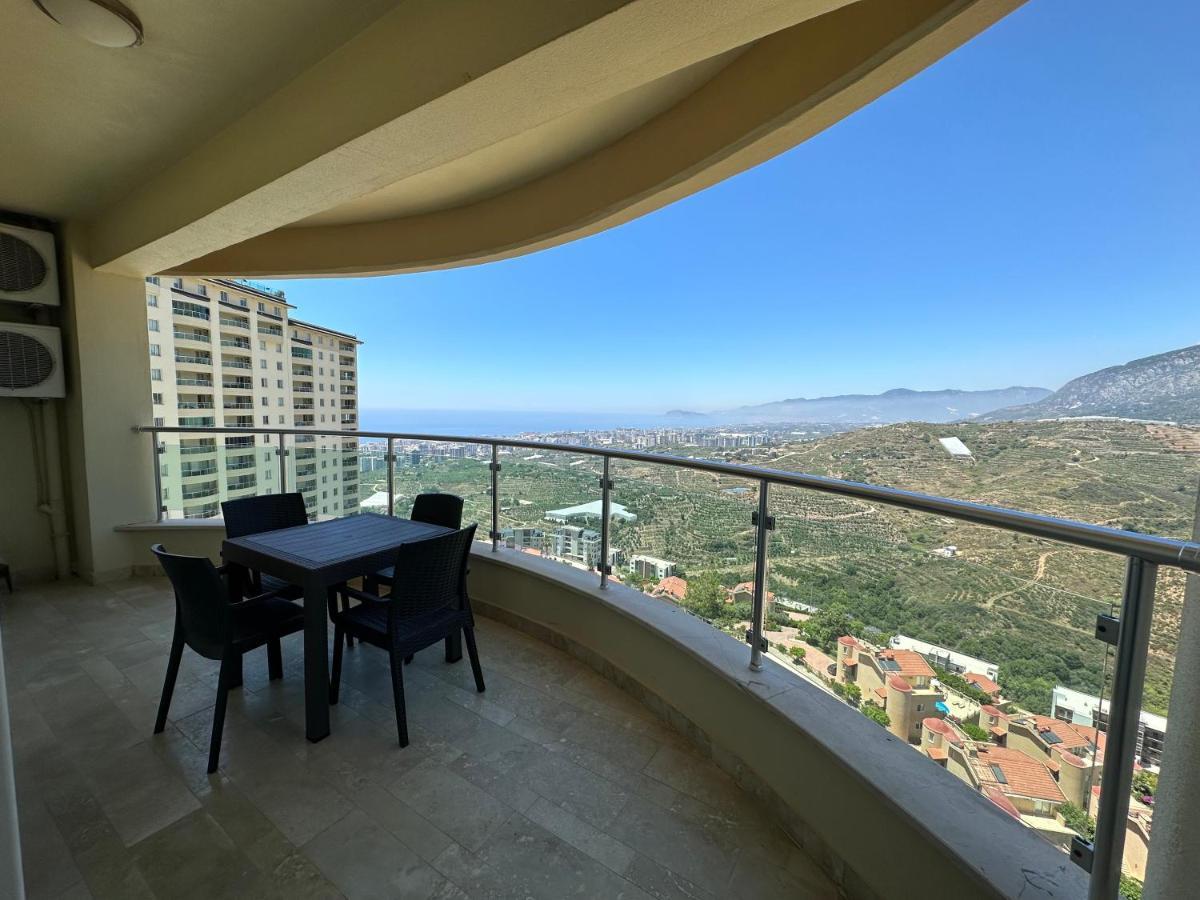 Gold Main Building 3 Bedroom Lejlighedshotel Alanya